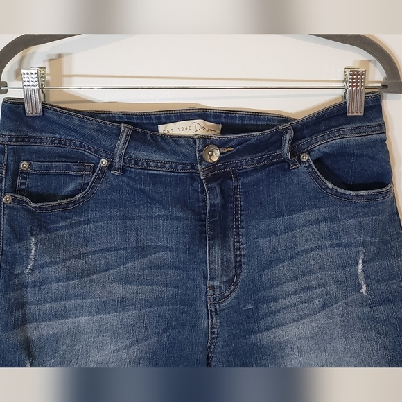 Est. 1946 (Lot of 2) Bermuda Shorts Stretch Blue White Patriotic Sz 8 Patriotic - Picture 10 of 16